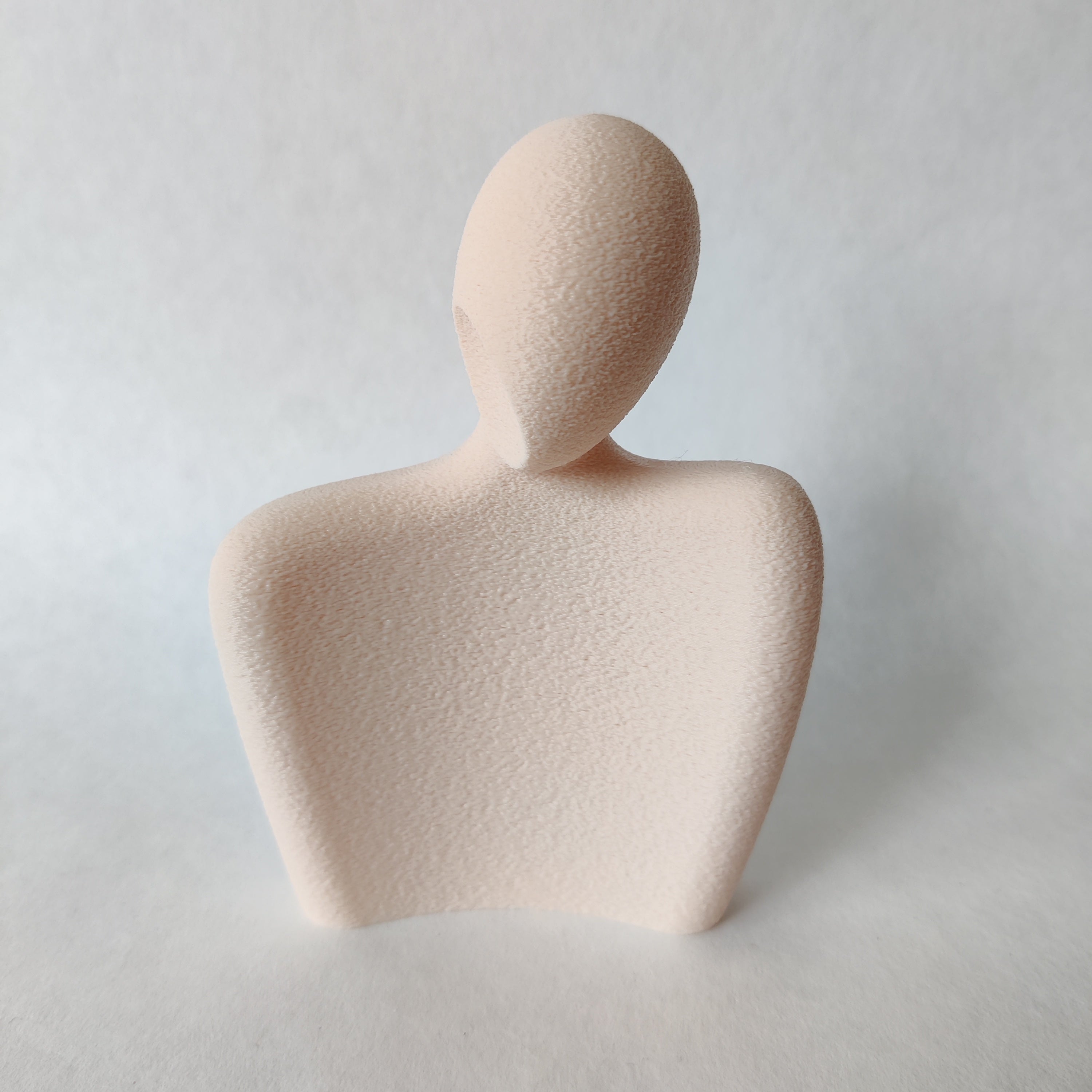 Liefdeskoppel groot beeldje in huidskleur - 3D geprint woondecoratie