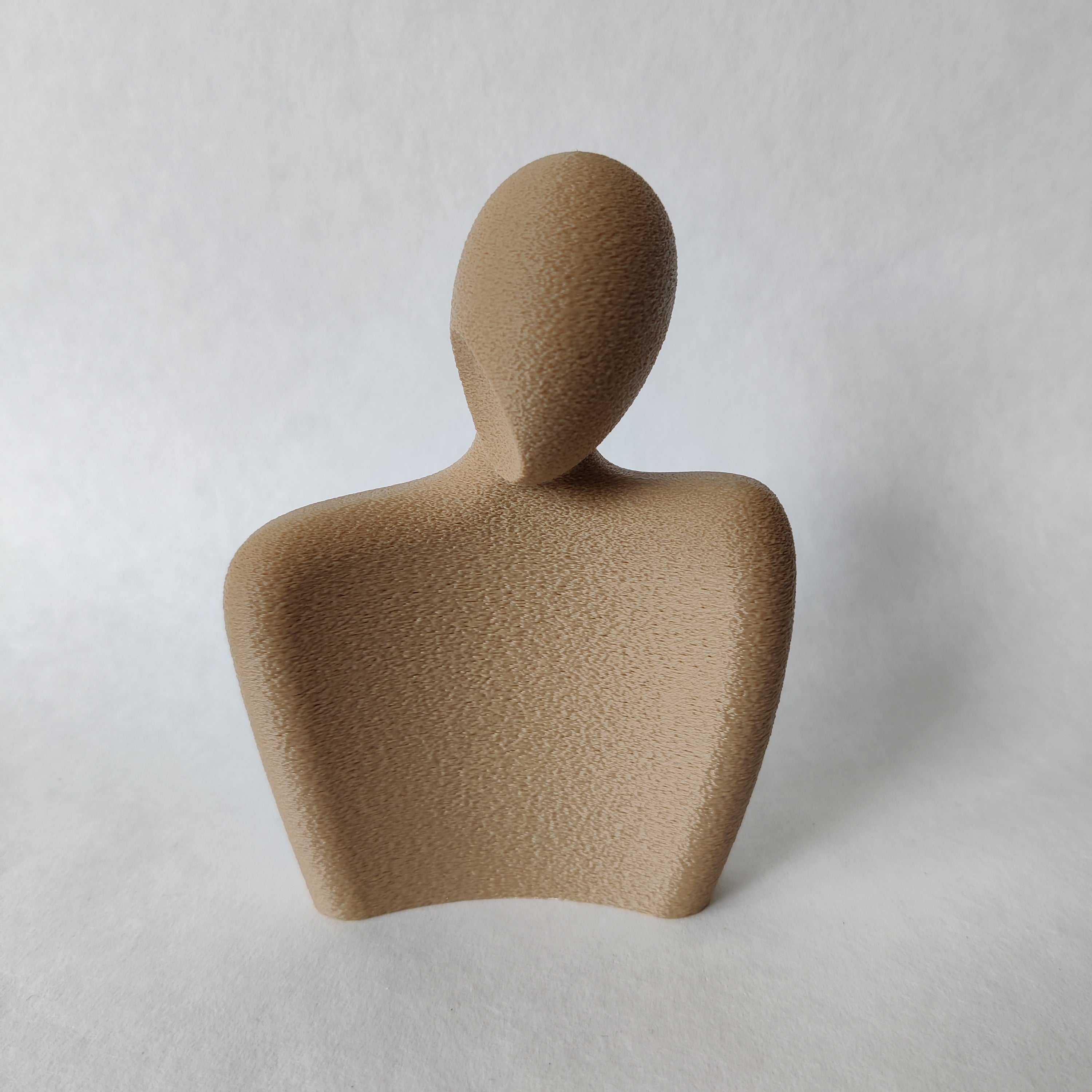 Liefdeskoppel groot beeldje in houtkleur - 3D geprint woondecoratie