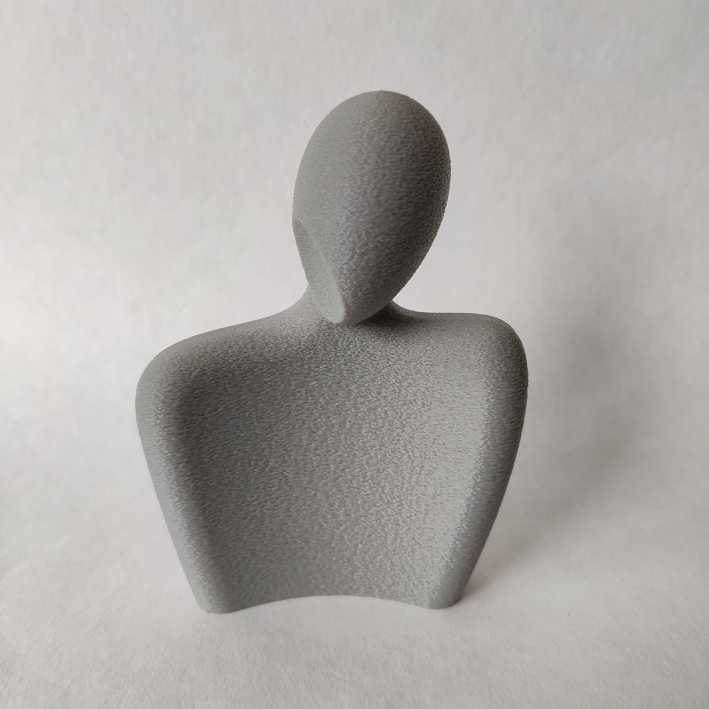 Liefdeskoppel groot beeldje in grijs - 3D geprint woondecoratie